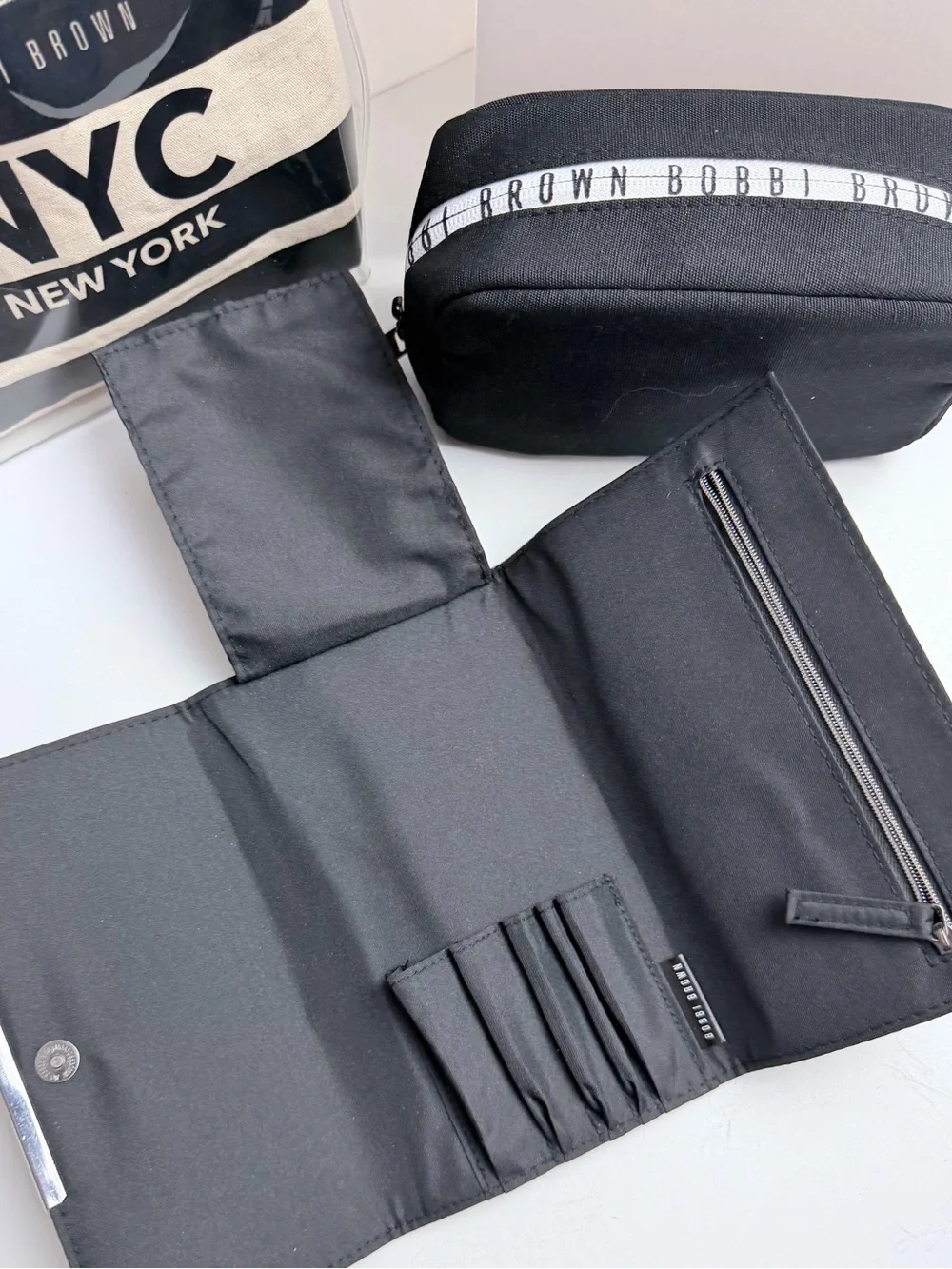 Bobbi Brown new without